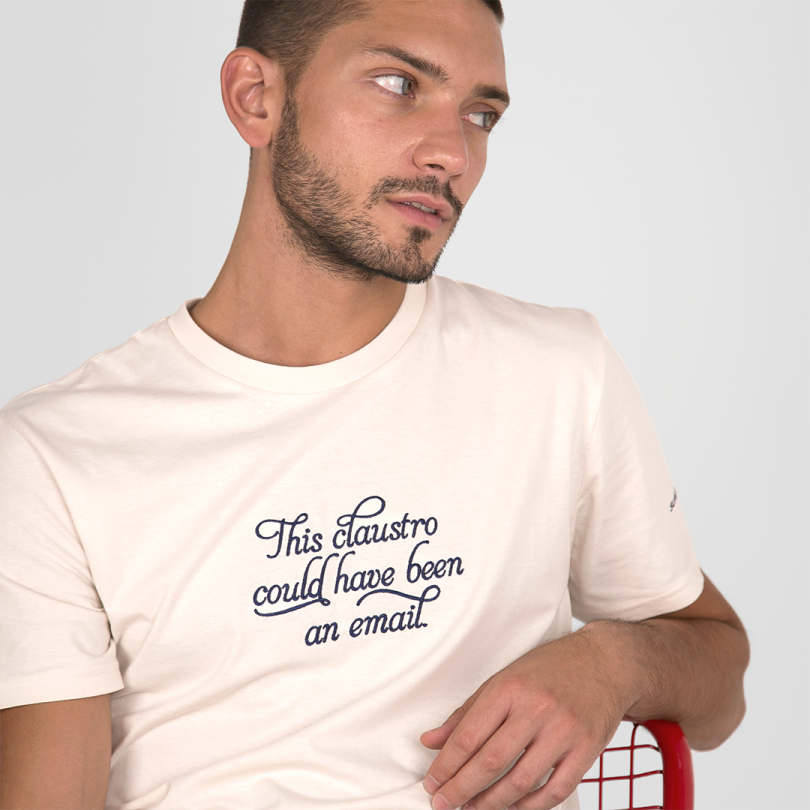 Camiseta · This claustro could have been an email