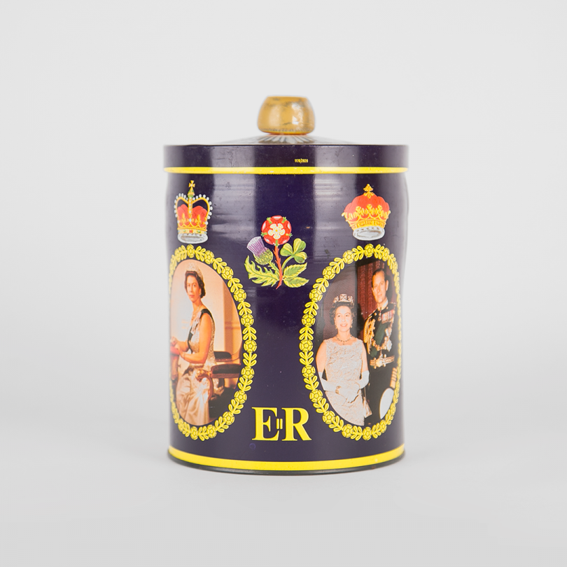 Caja · Queen Elizabeth II Silver Jubilee (1952-1977)