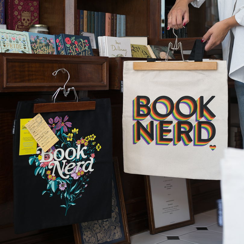 Bolsa · Book Nerd